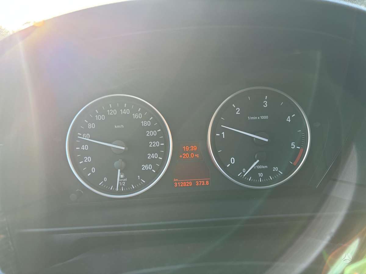 BMW 525, 3.0 l., Седан