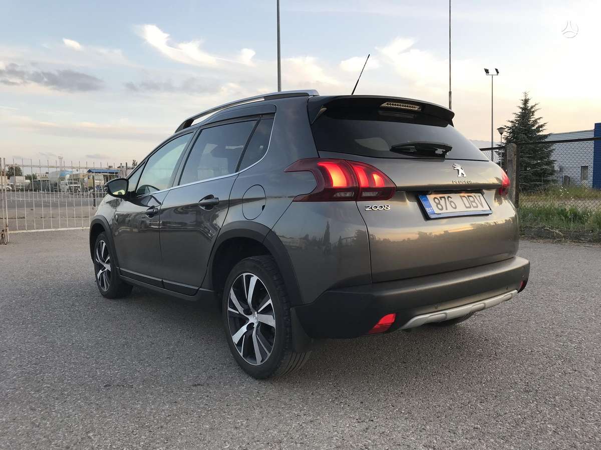 Peugeot 2008 - 9