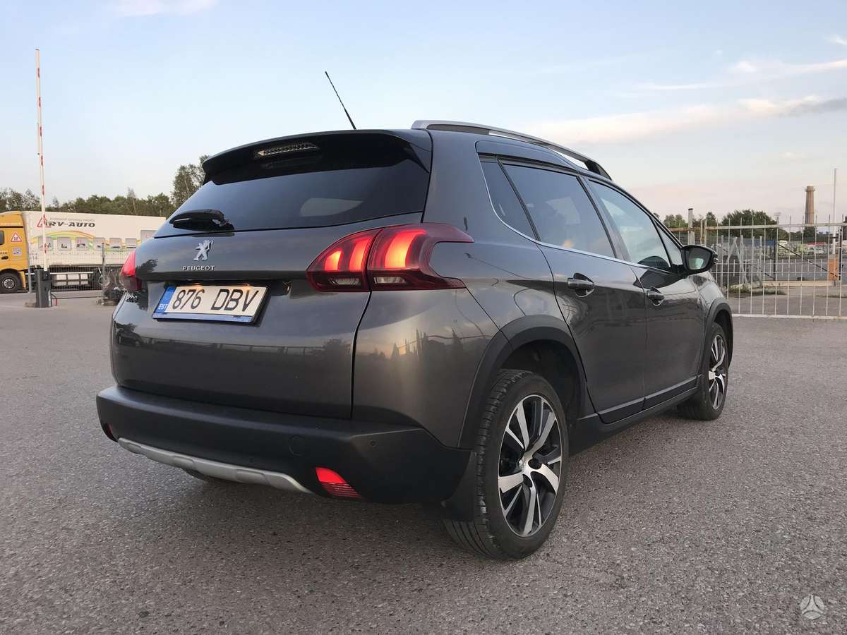 Peugeot 2008 - 12