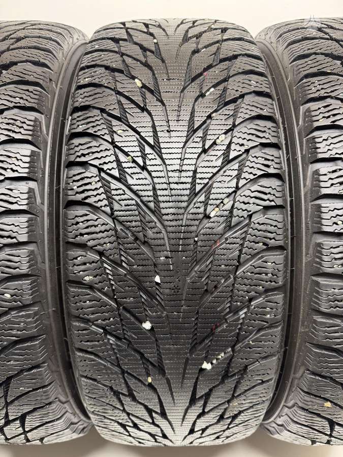 Nokian Hakka R2, winter 215/60 R16