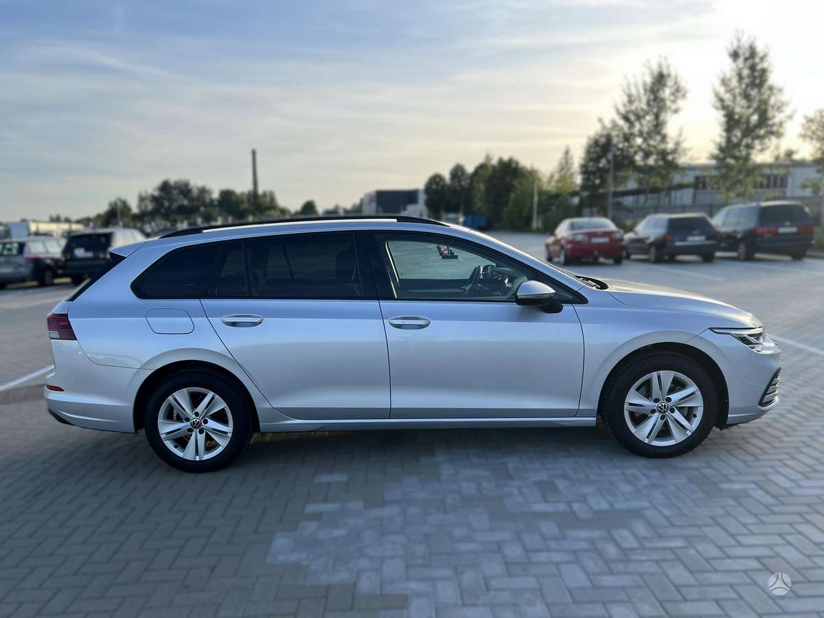 Volkswagen Golf - 6