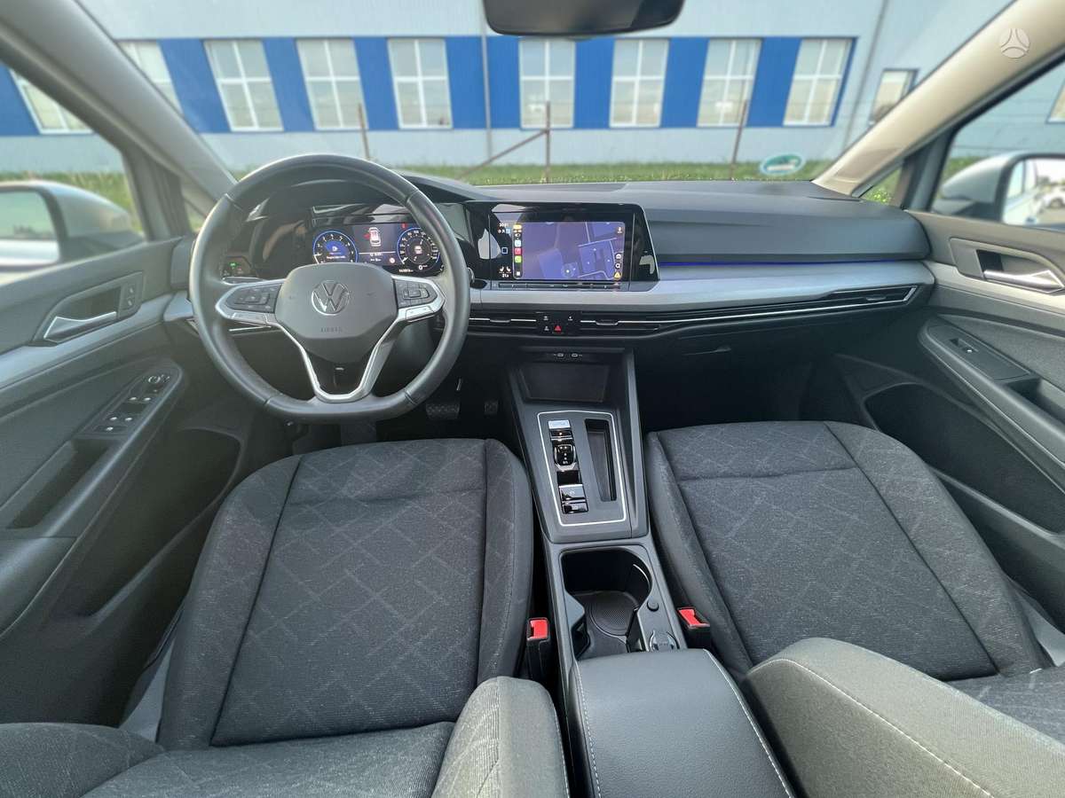 Volkswagen Golf - 10