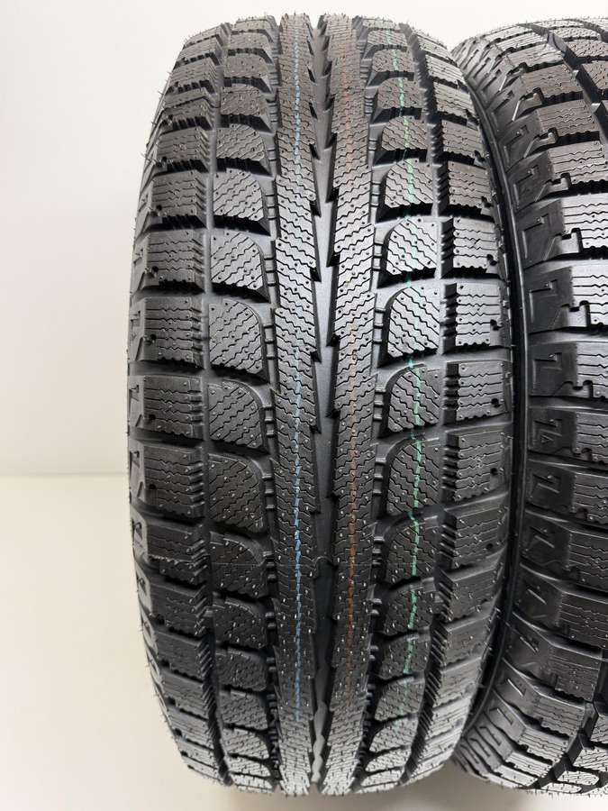 Antares Grip 20, winter 225/65 R16