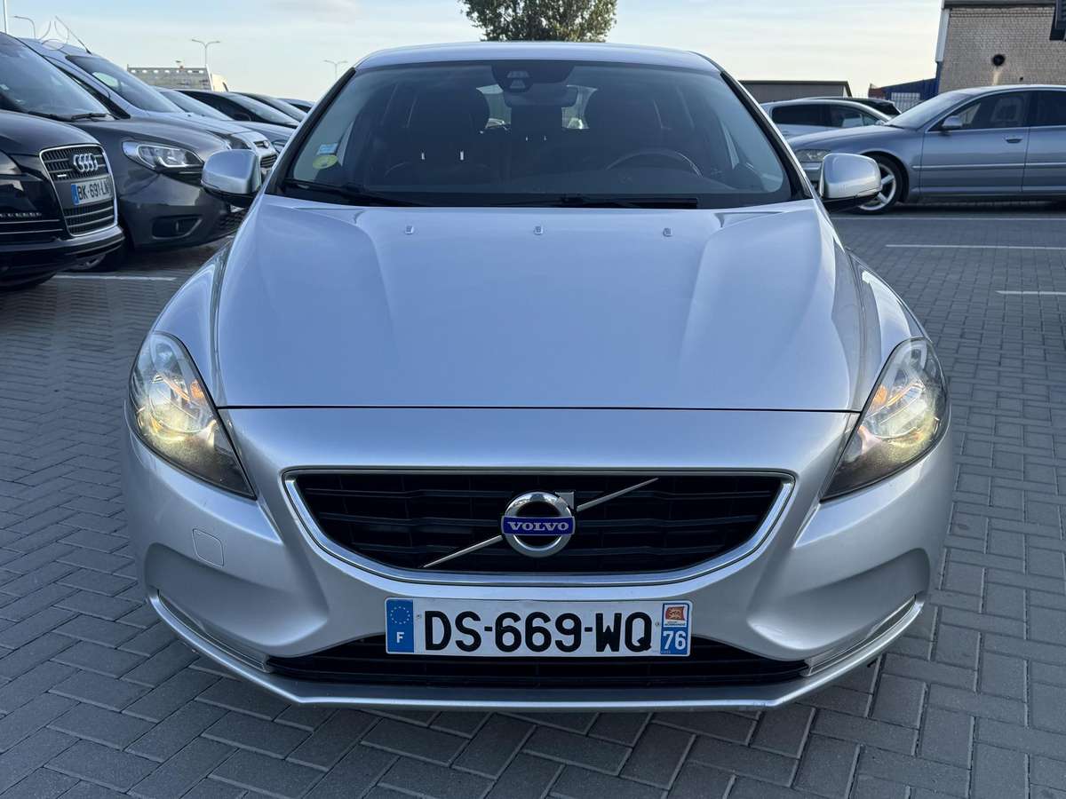 Volvo V40 - 2