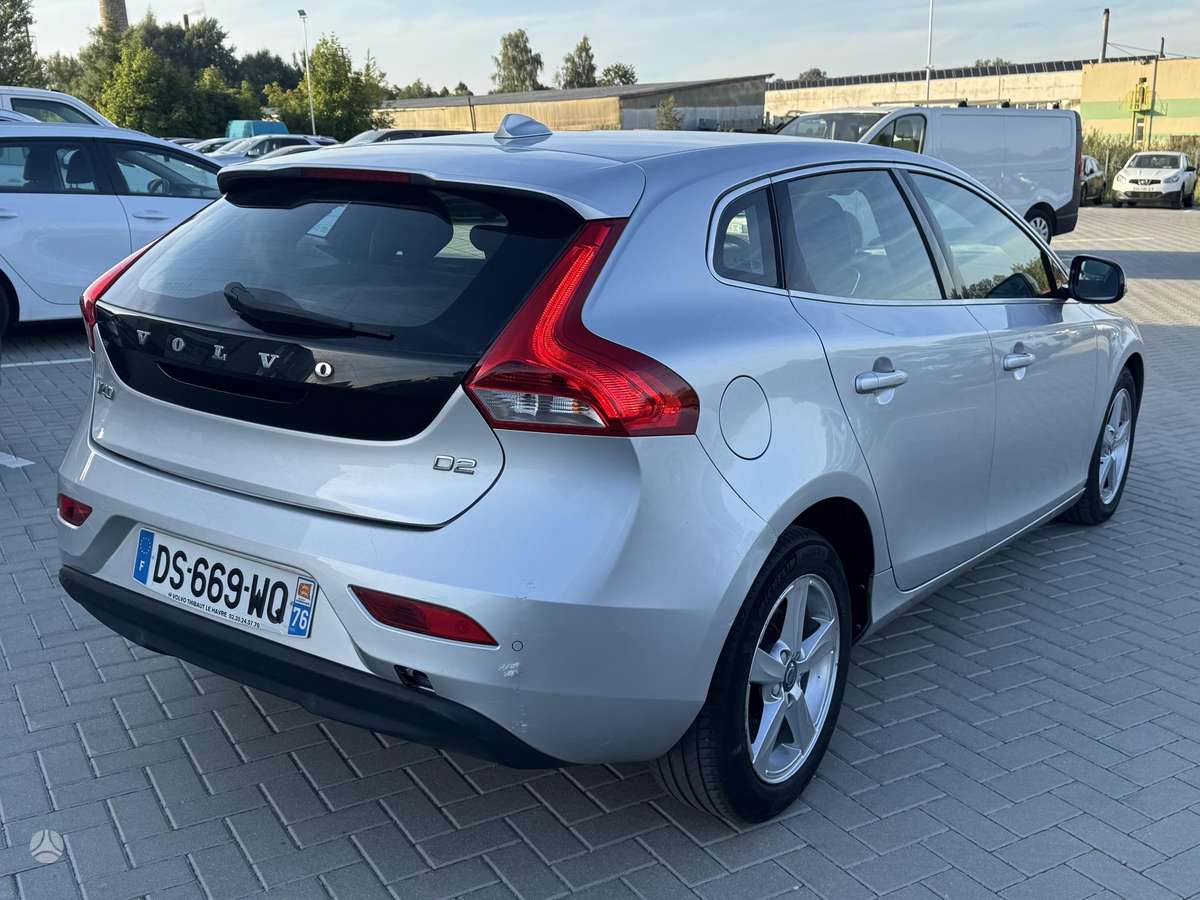 Volvo V40 - 4
