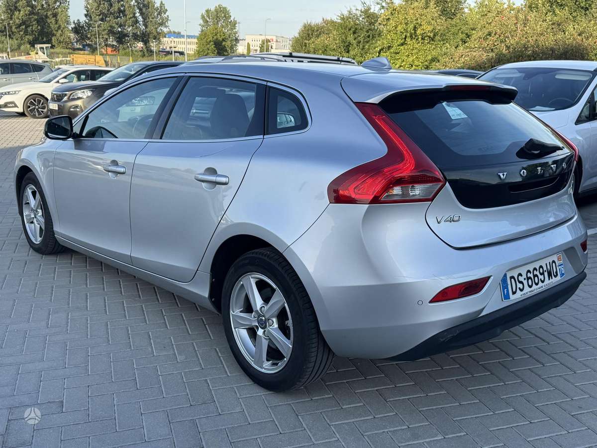 Volvo V40 - 6