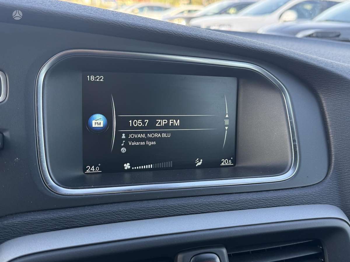 Volvo V40 - 12