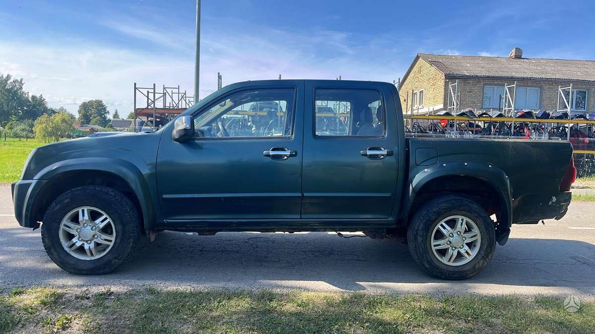 Isuzu Rodeo, 2.5 l., Пикап