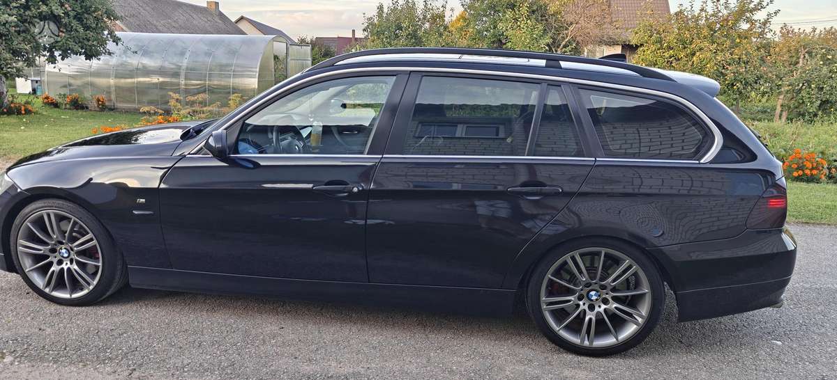 BMW 330, 3.0 l., wagon