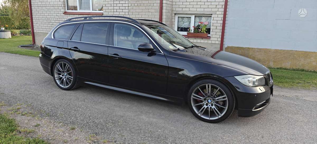 BMW 330, 3.0 l., wagon