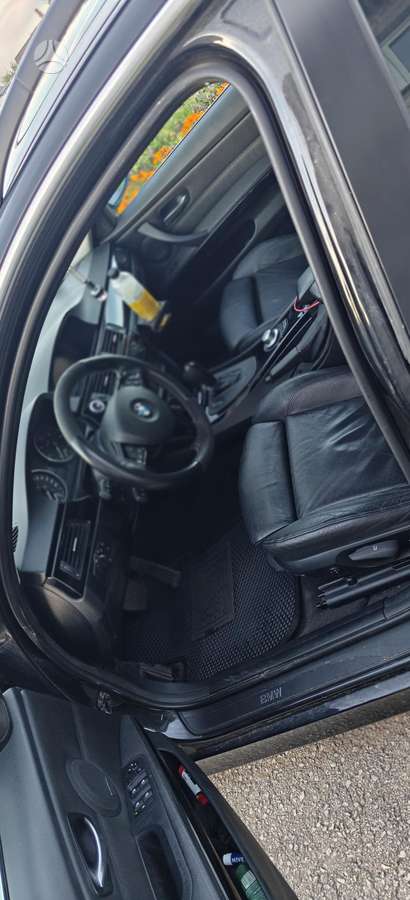 BMW 330, 3.0 l., wagon