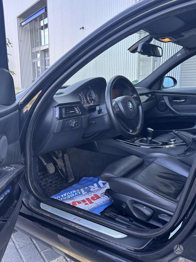 BMW 320, 2.0 l., wagon