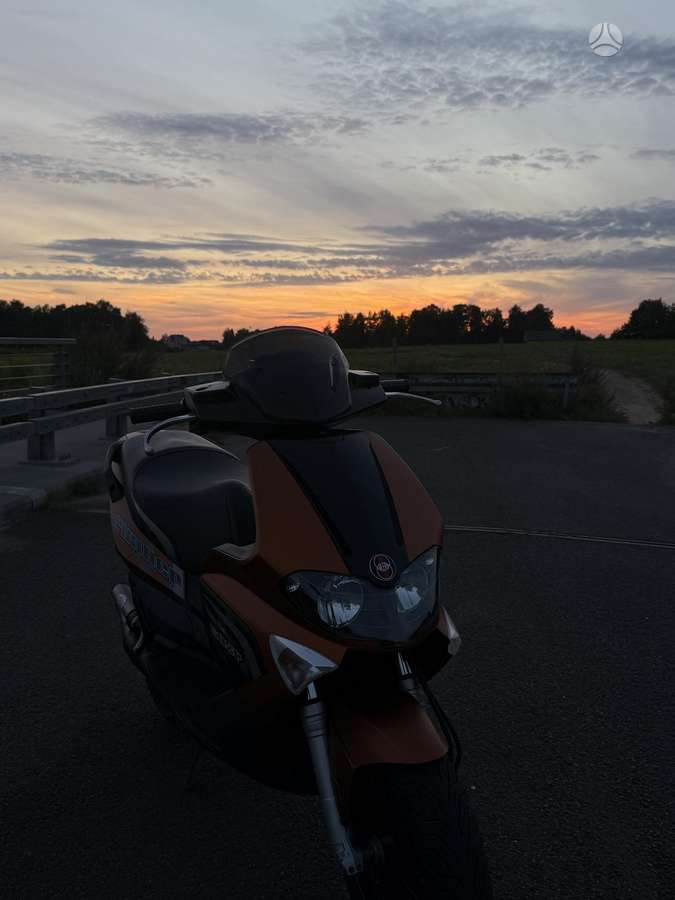 Gilera Runner 49cc, мотороллеры / мопеды