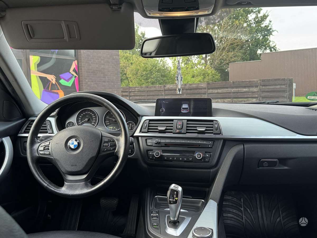 BMW 320, 2.0 l., wagon