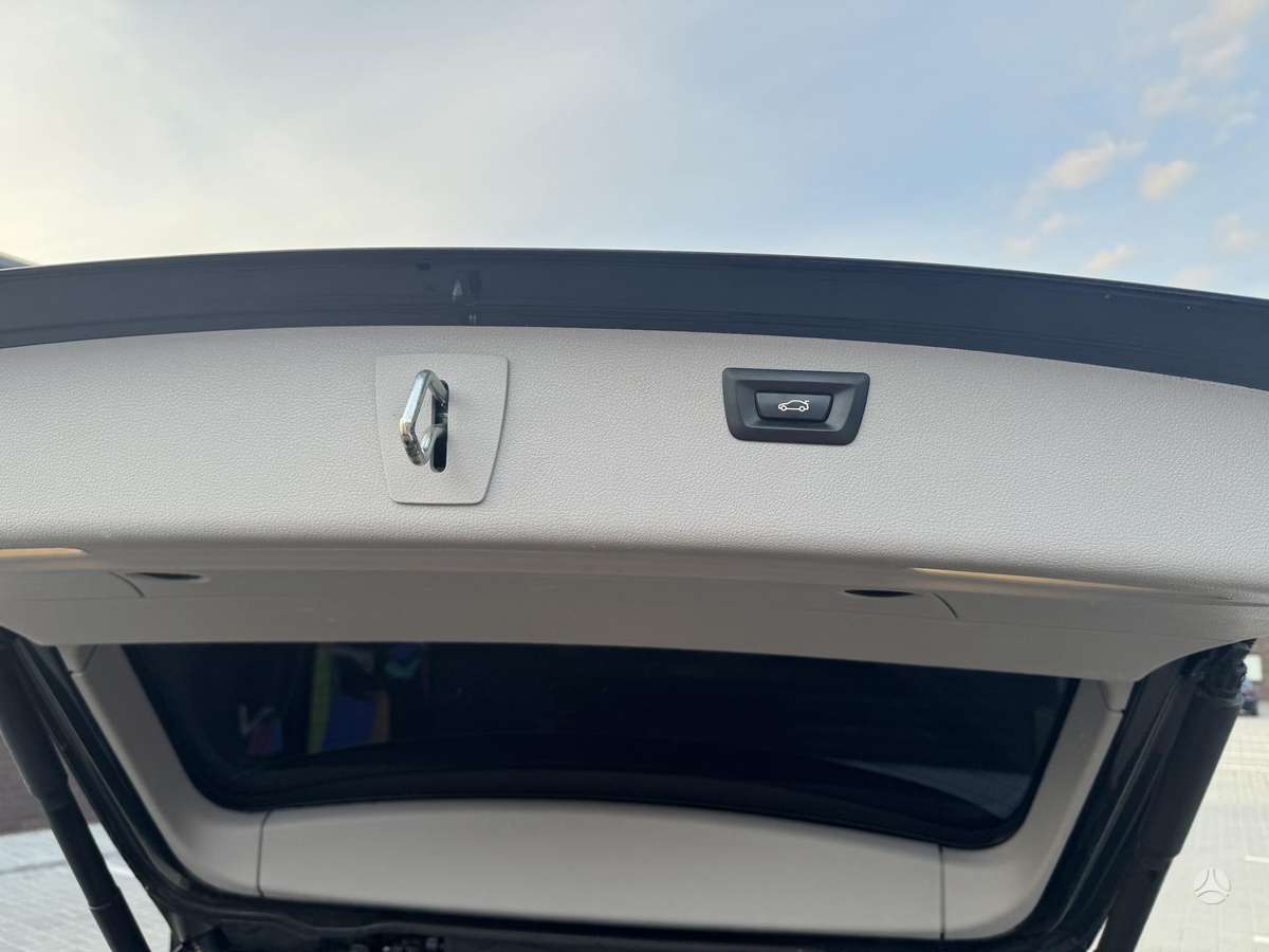 BMW 320, 2.0 l., wagon