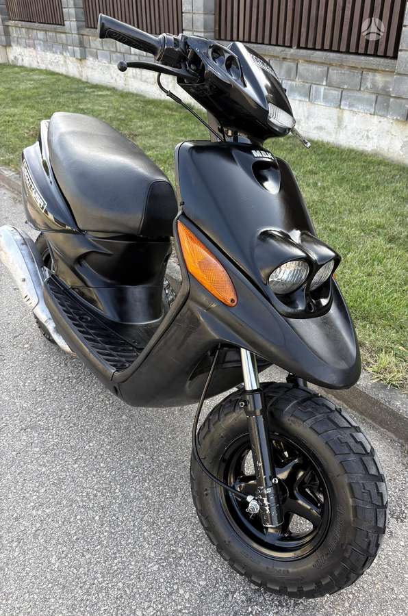 Yamaha Booster 49cc, мотороллеры / мопеды
