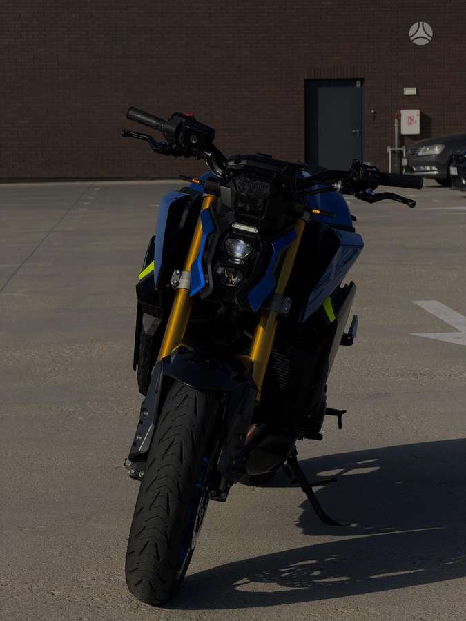 Suzuki GSX-S 1000cc, street / classic