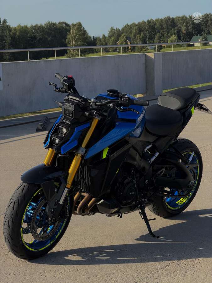 Suzuki GSX-S 1000cc, street / classic