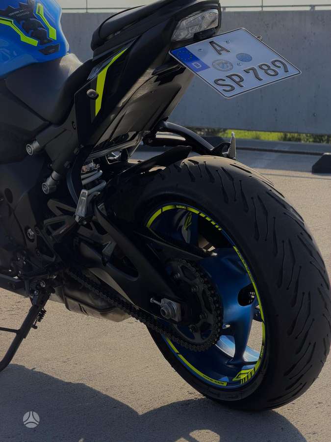 Suzuki GSX-S 1000cc, street / classic