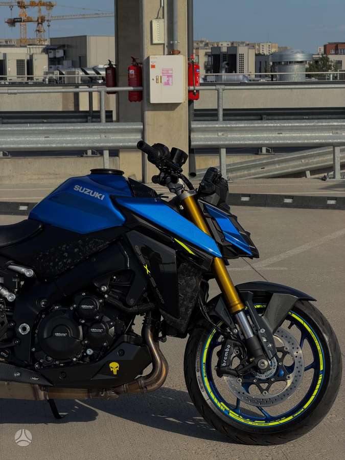 Suzuki GSX-S 1000cc, street / classic