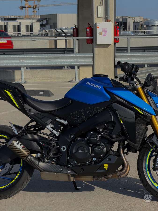 Suzuki GSX-S 1000cc, street / classic