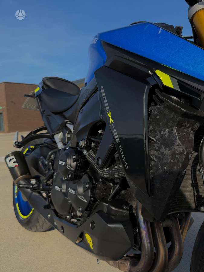 Suzuki GSX-S 1000cc, street / classic