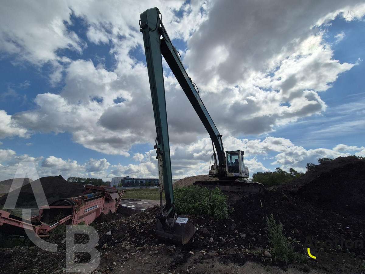 JCB JS 220 L, ekskavatoriai