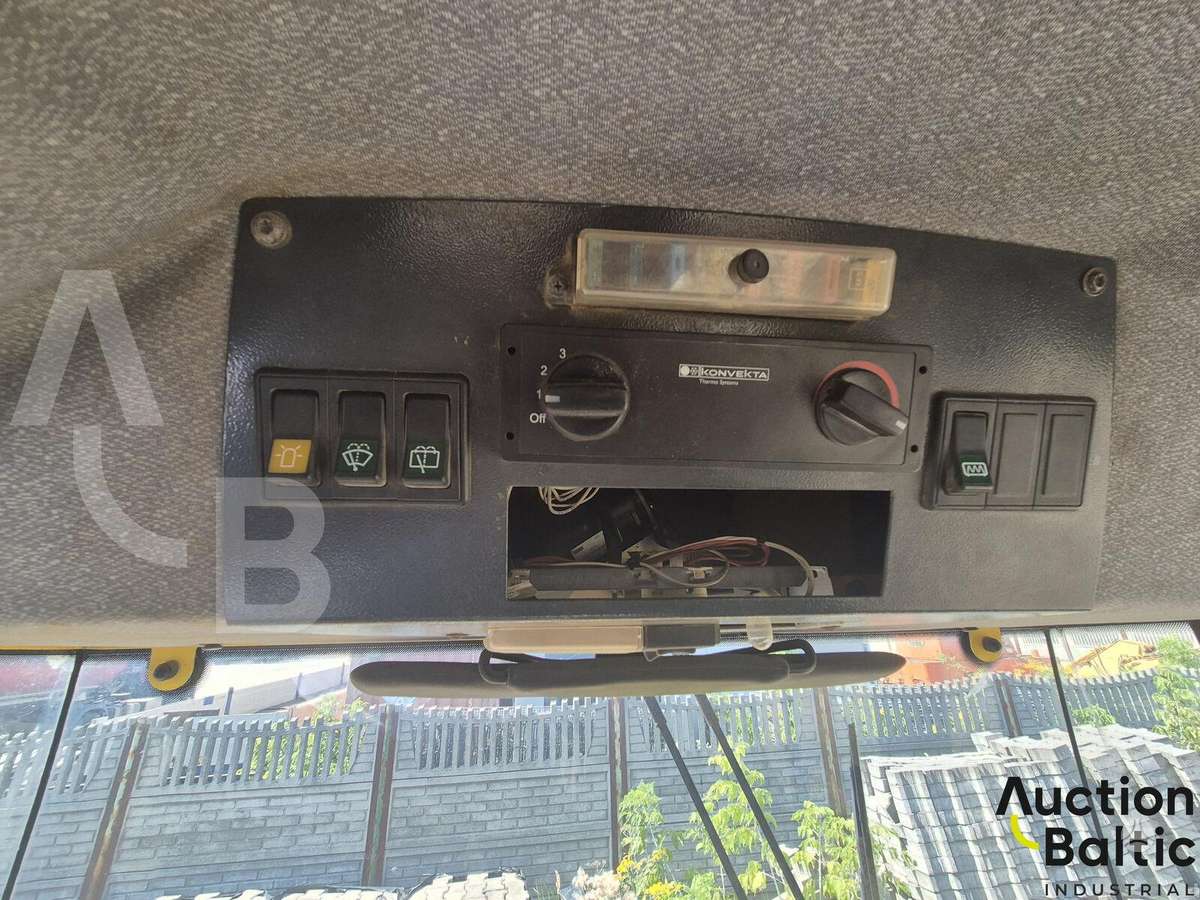 Bomag BW 213 D H-3, vibrator / compactor