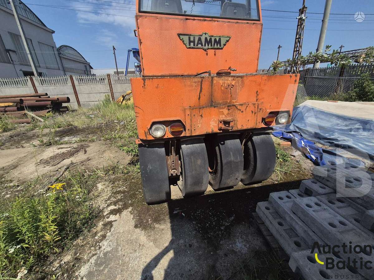Hamm GRW 10, vibrator / compactor