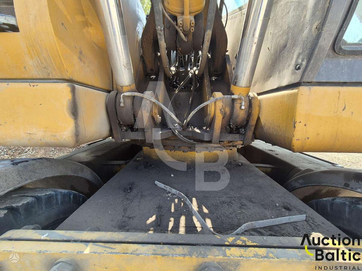Hydrema M 1400, excavator