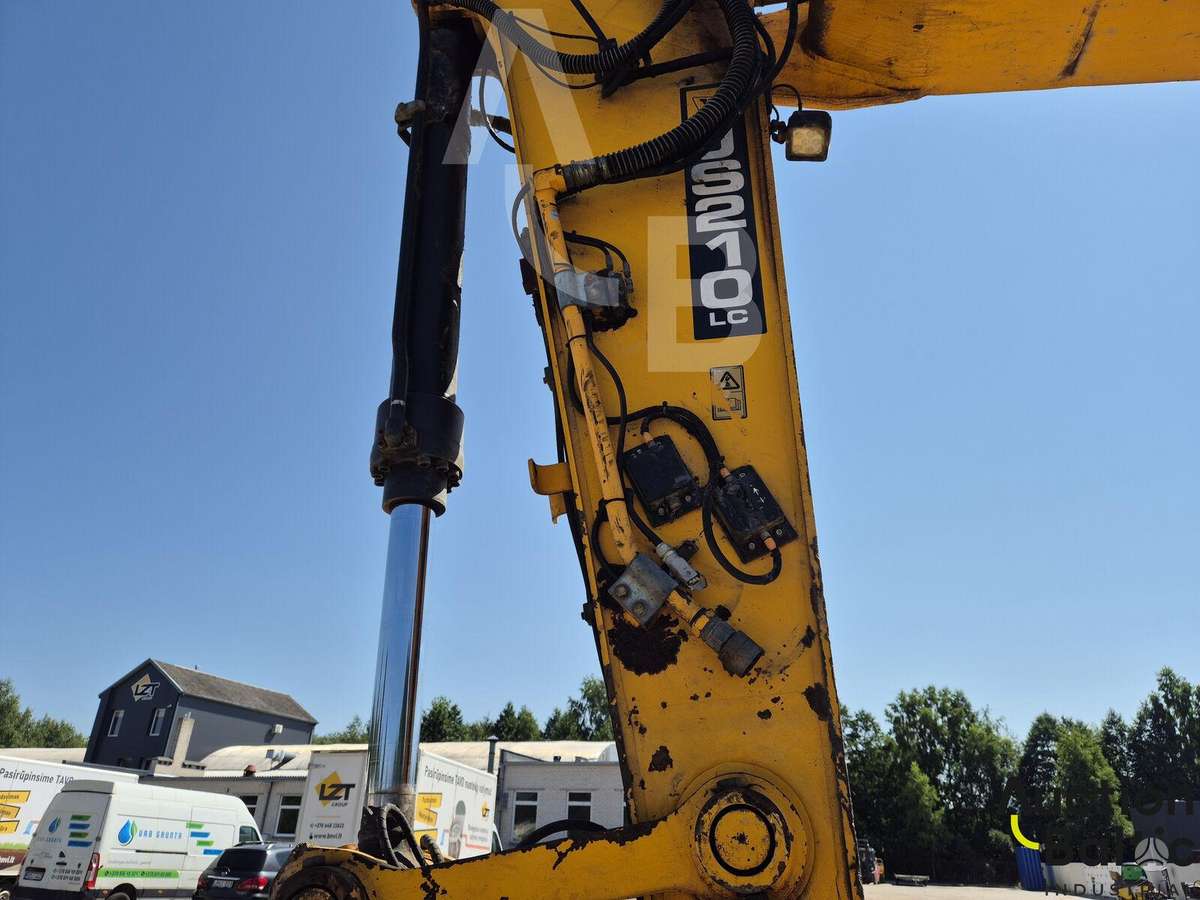 JCB JS 210 LC, excavator
