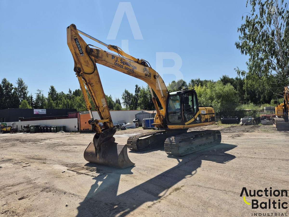 JCB JS 220 LC, ekskavatori