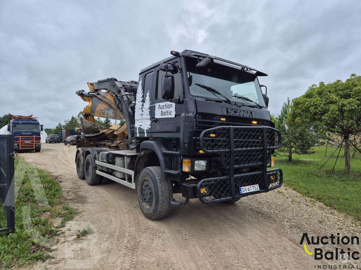 Scania P 113, timber trucks