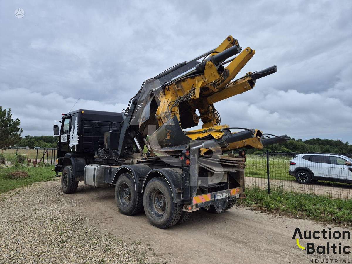Scania P 113, timber trucks