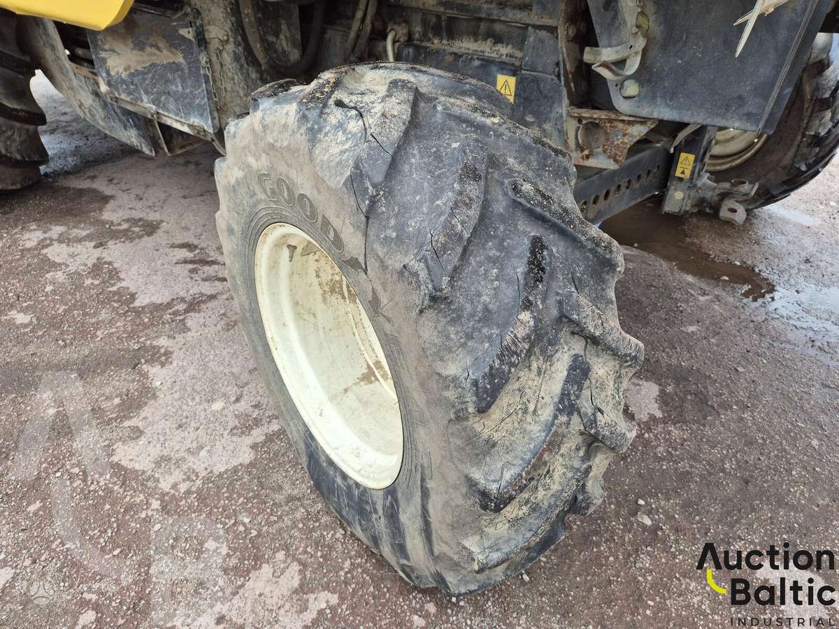 New Holland CS 6080, комбайны