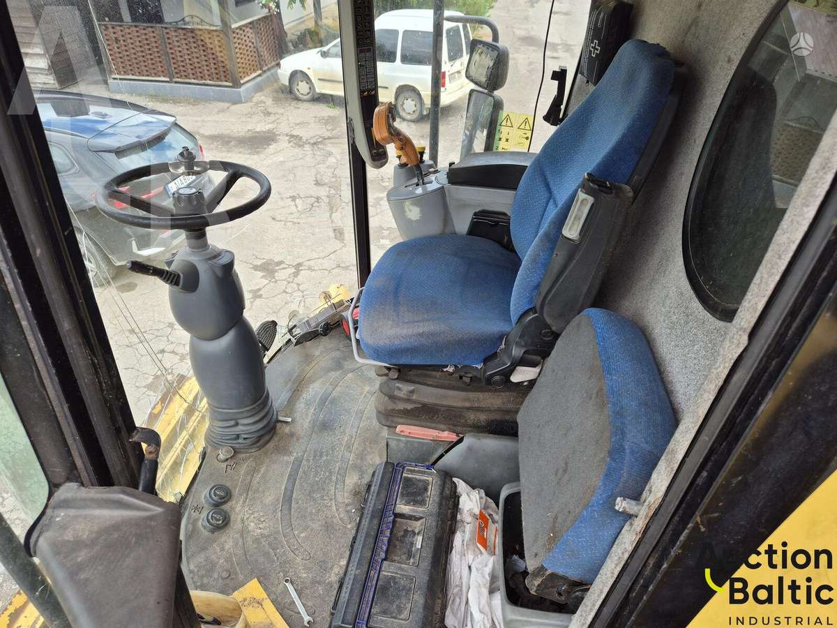 New Holland CS 6080, комбайны