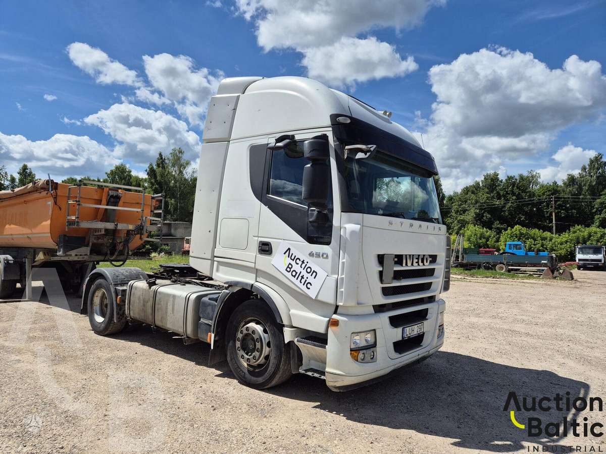 Iveco AS440S45T/P, cits