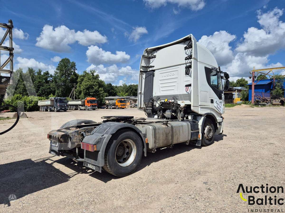Iveco AS440S45T/P, cits