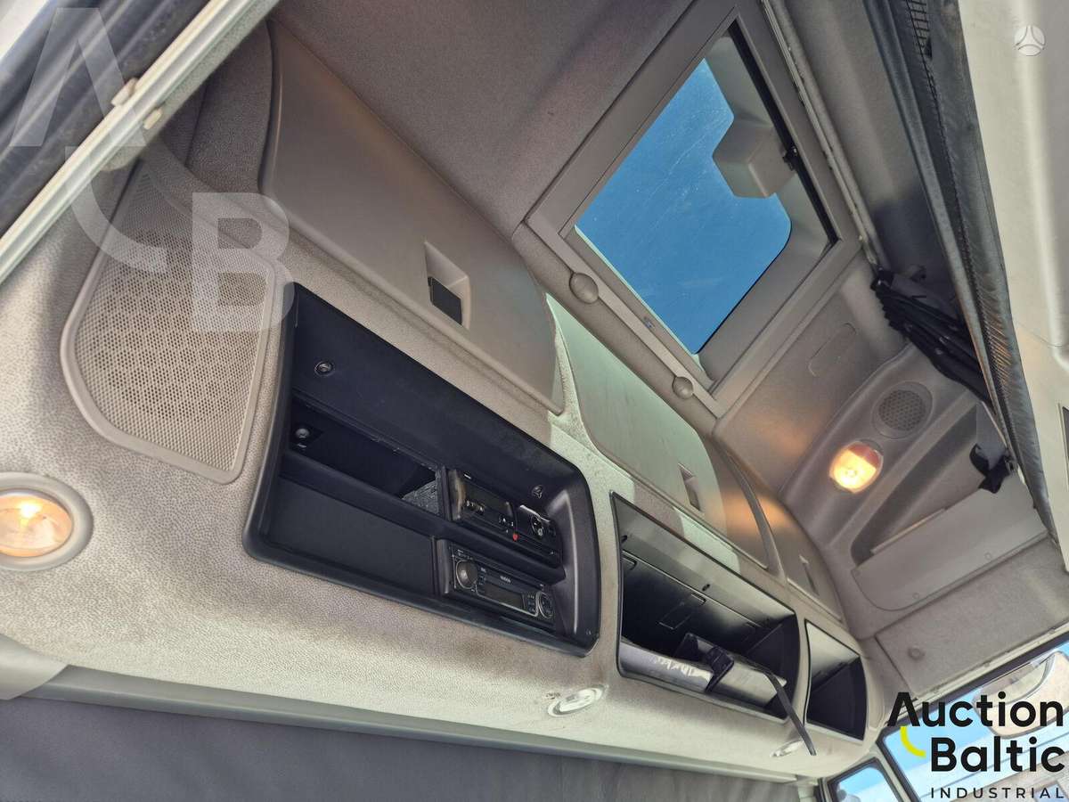 Iveco AS440S45T/P, other