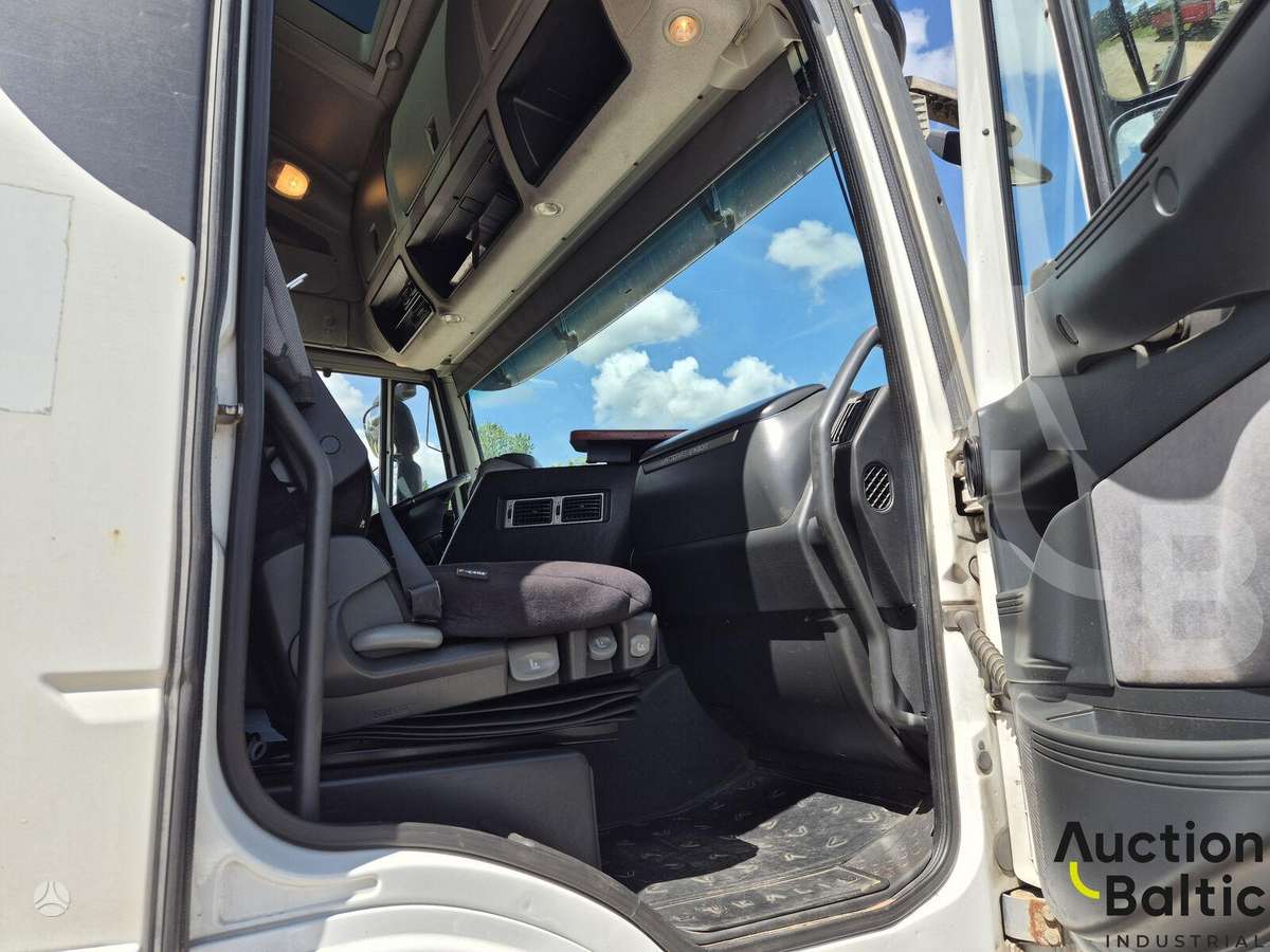 Iveco AS440S45T/P, other