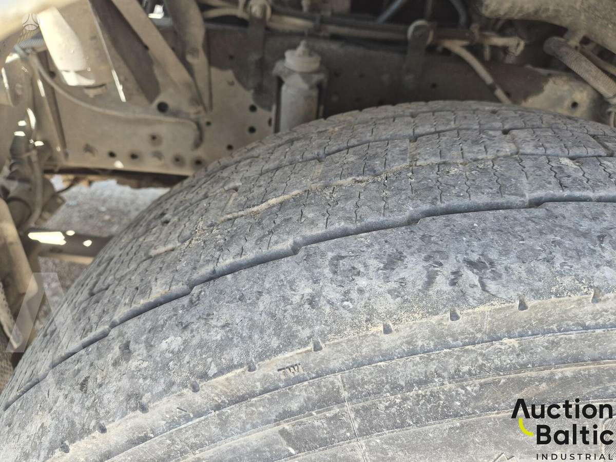 Iveco AS440S45T/P, cits