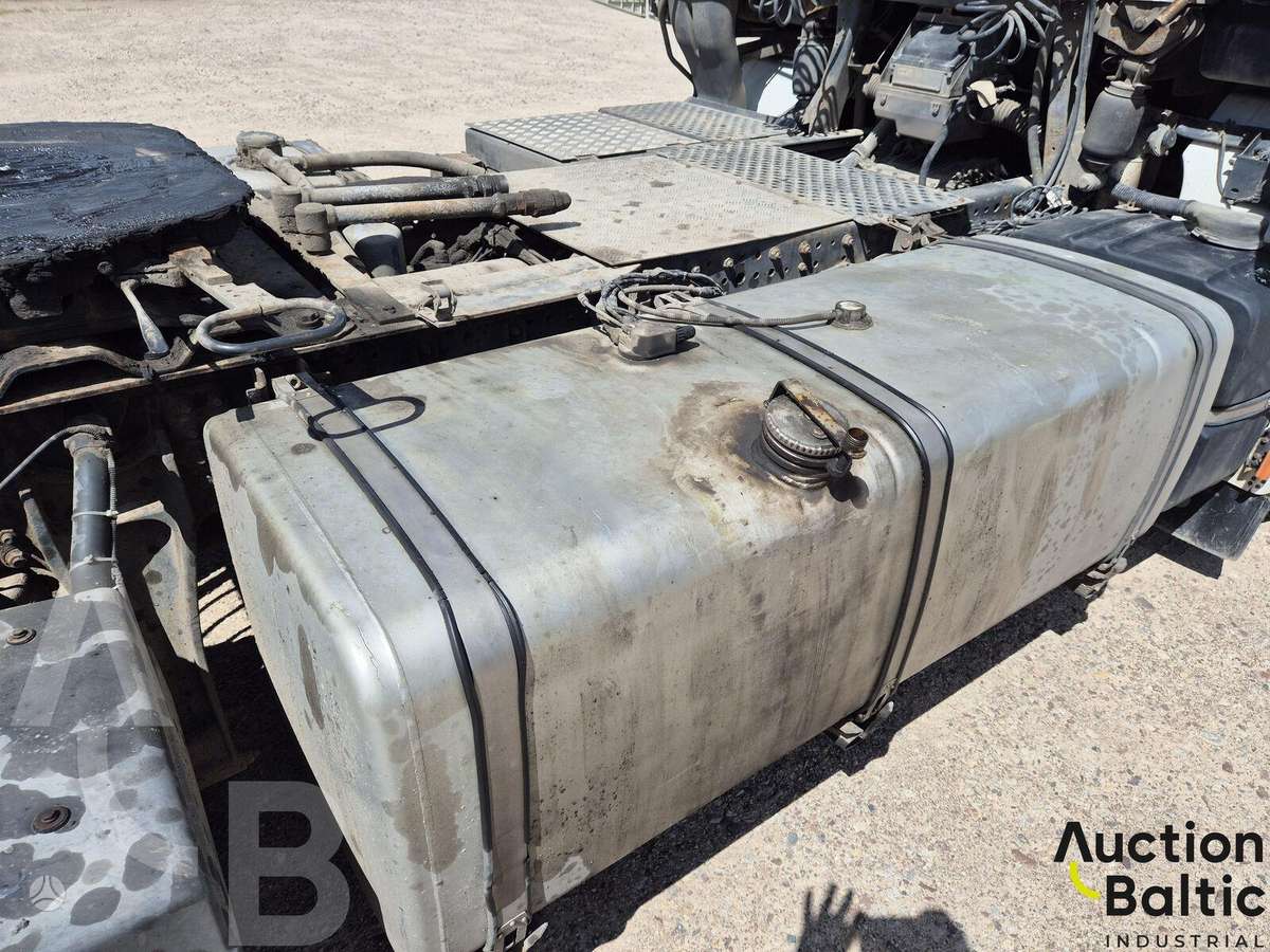 Iveco AS440S45T/P, cits