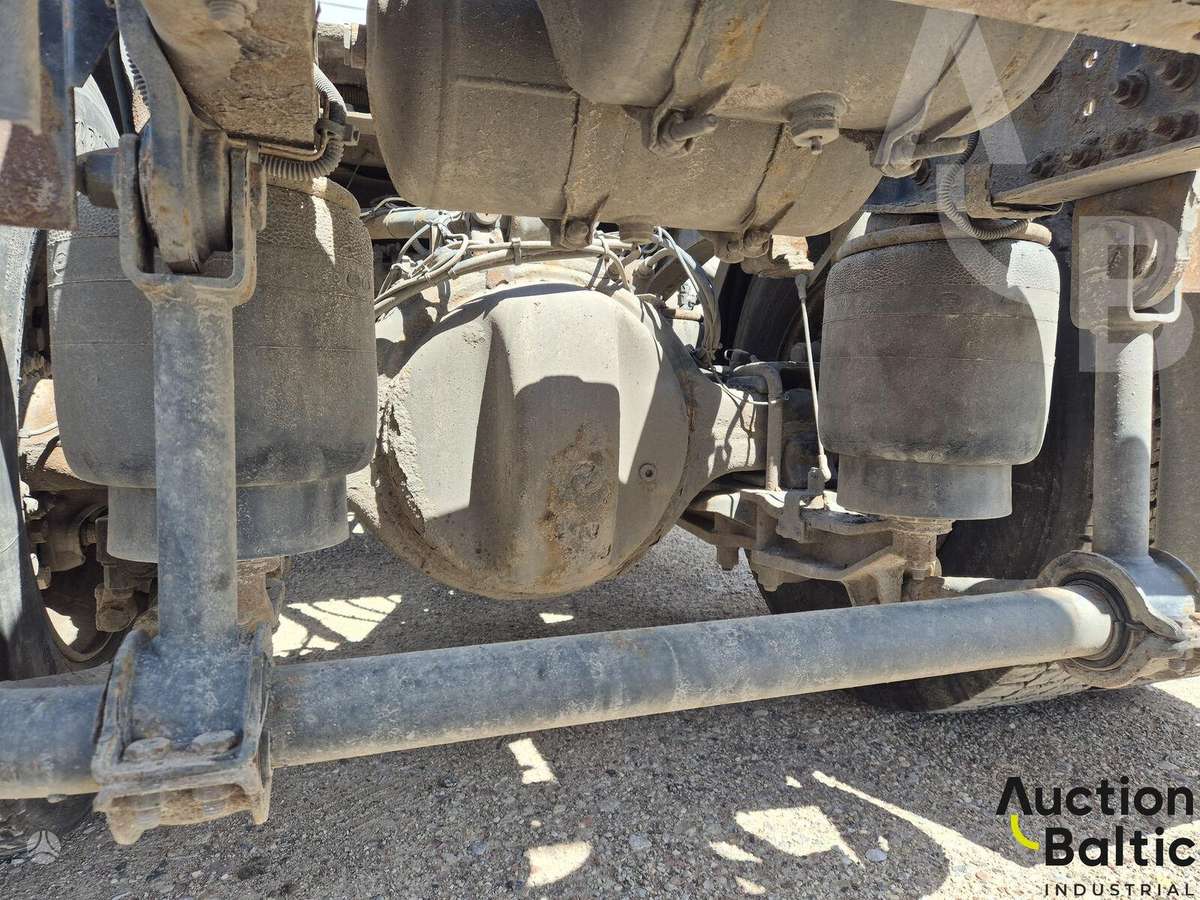 Iveco AS440S45T/P, other