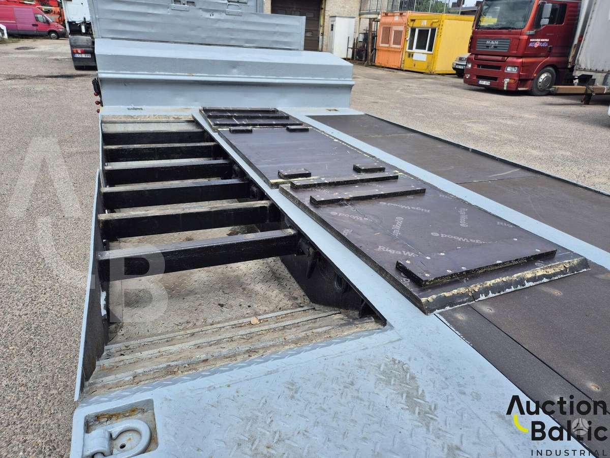 Meusburger MTS-4, flatbed