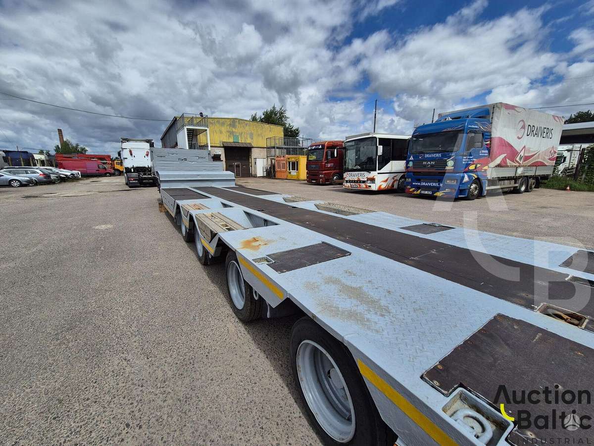 Meusburger MTS-4, flatbed