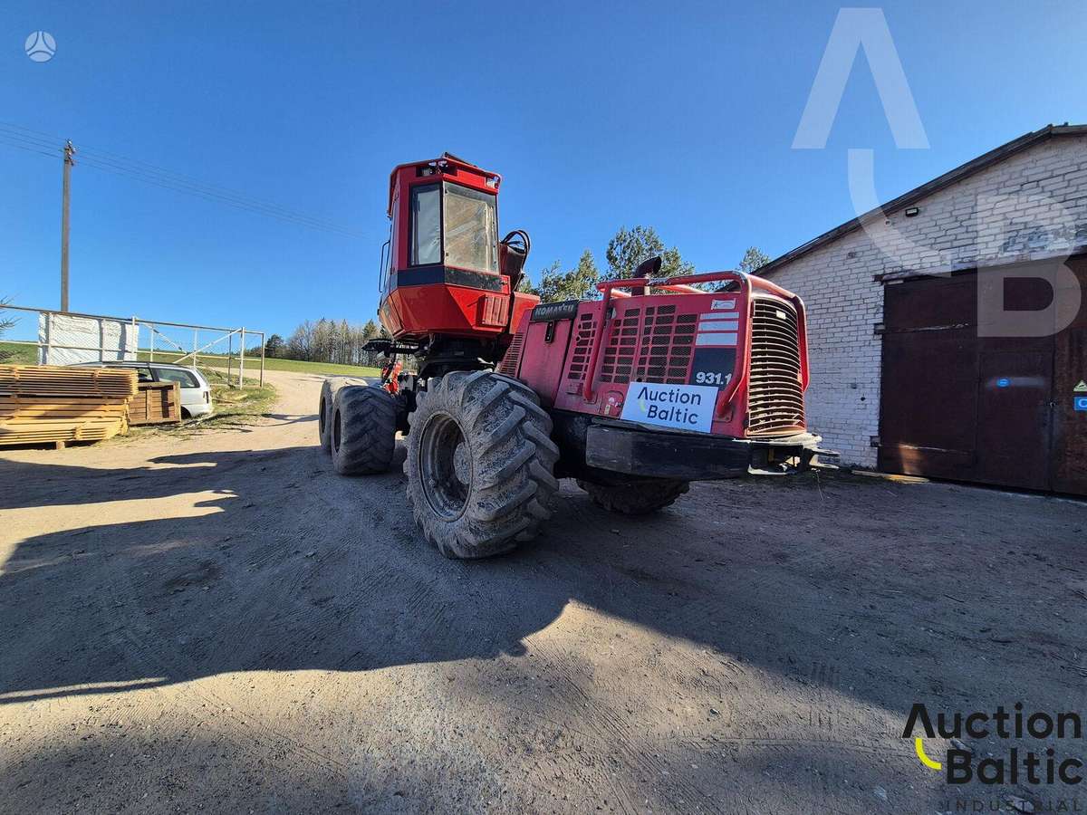 Komatsu 931, harvesters