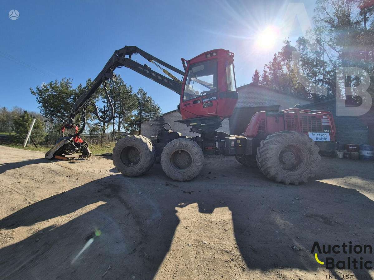 Komatsu 931, harvesters