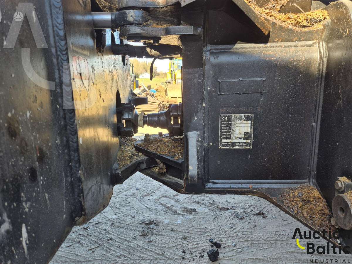 Komatsu 931, харвестеры