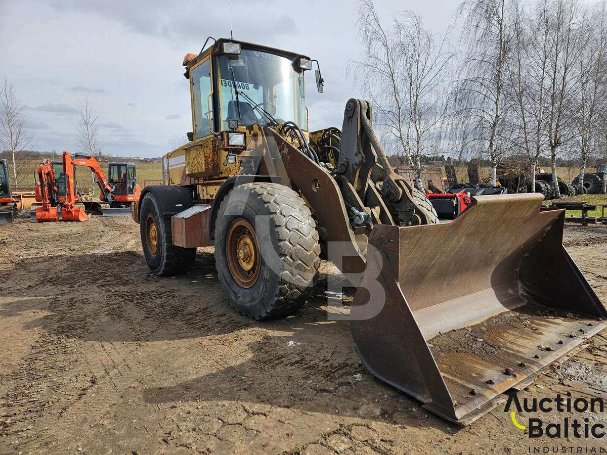 Volvo L 90 C, frontal loader