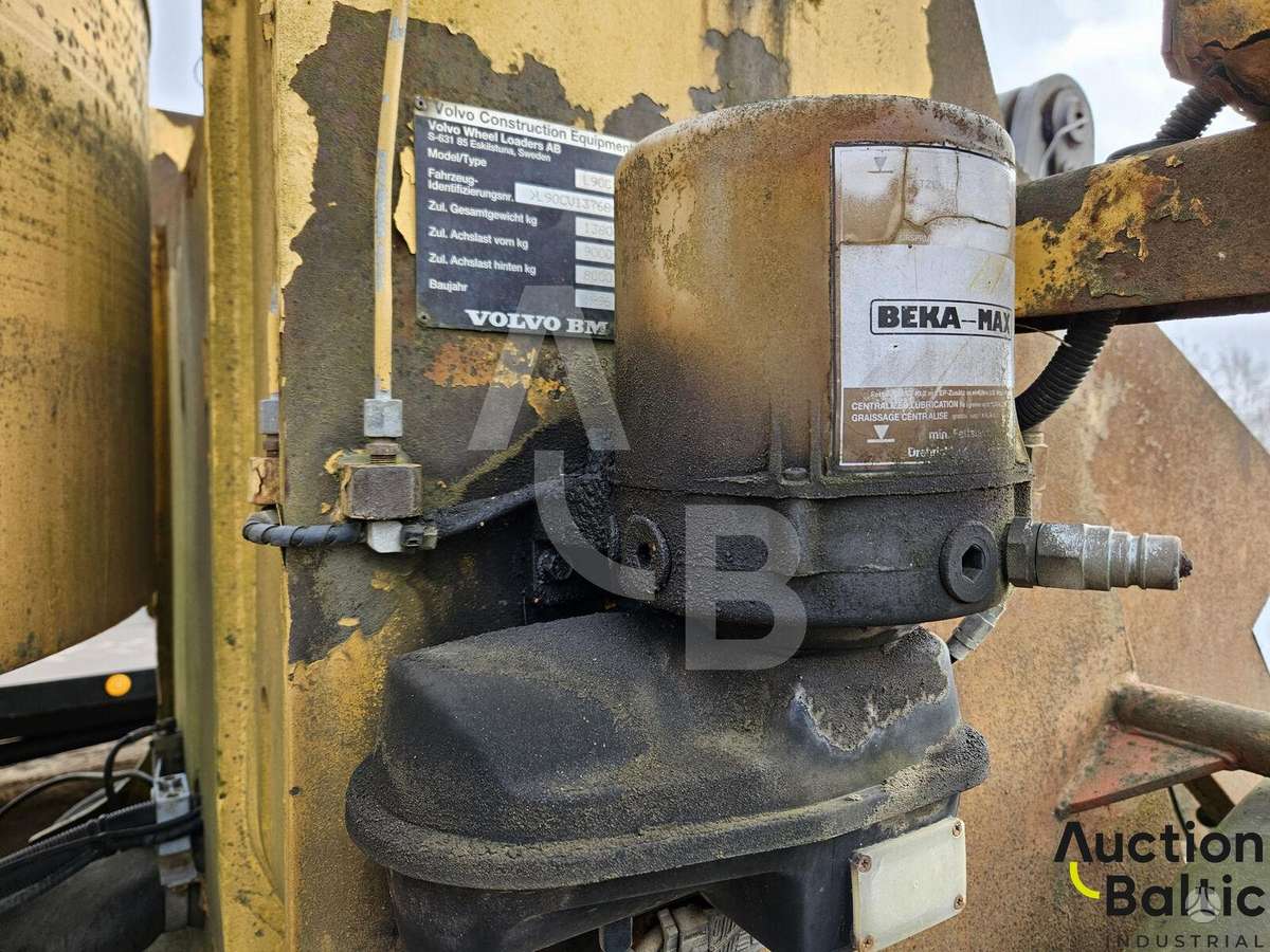 Volvo L 90 C, frontal loader